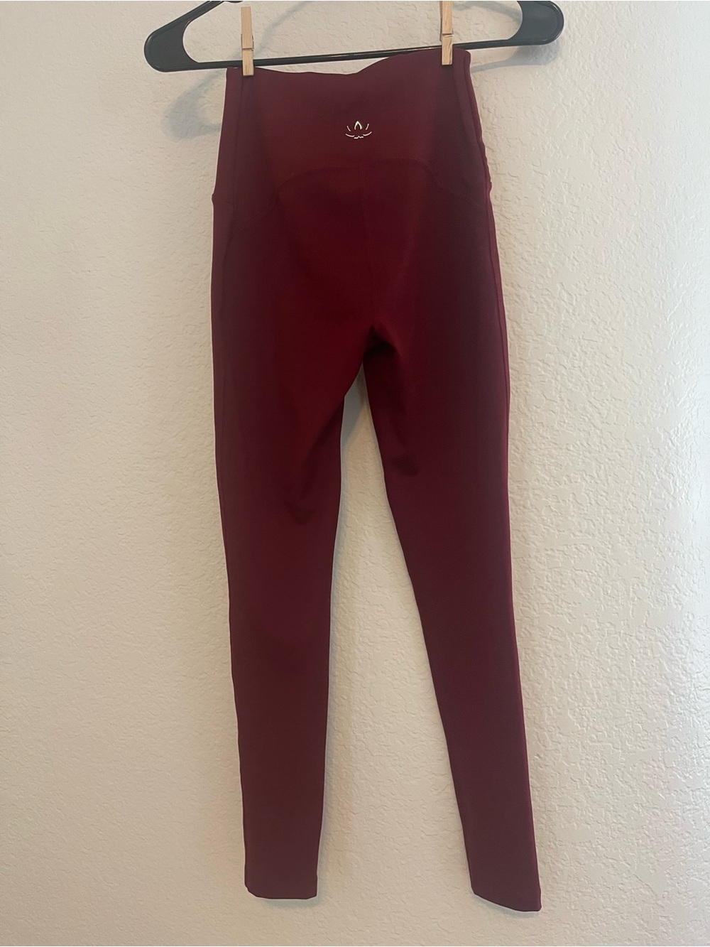 Beyond Yoga Powerbeyond Strive Midi Legging